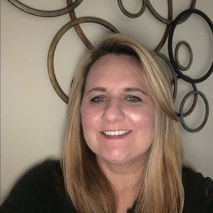 Meet your Posher, Christy